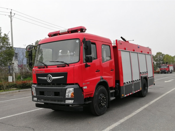 6吨东风专底泡沫消防车