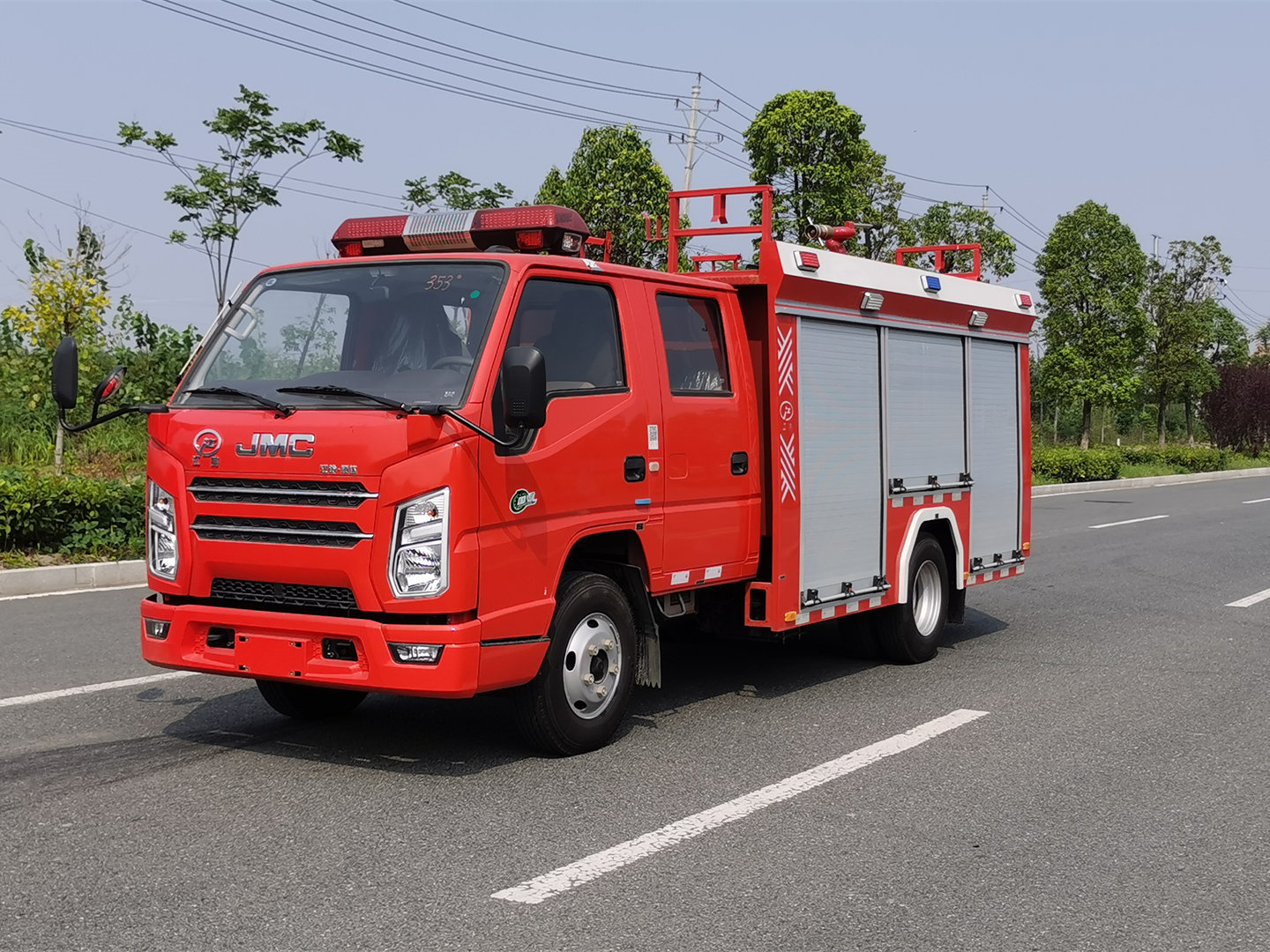 江铃顺达1.5吨水罐消防车